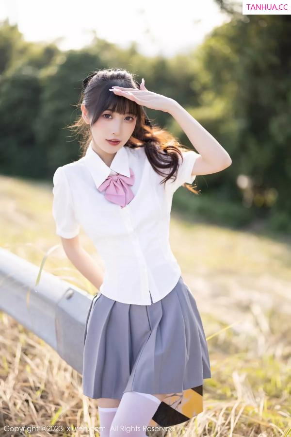 林星阑  [XiuRen]高清写真图 2023.12.06 No.7771 林星阑 短裙美腿第5张图片